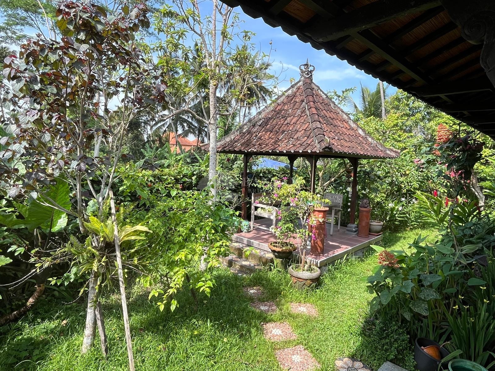 Joglo Sunrise Villa — photo 12 of 14