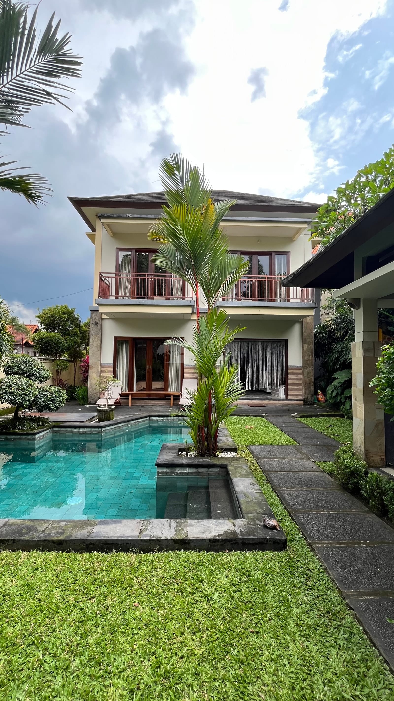 Blue Swing Villa 2
