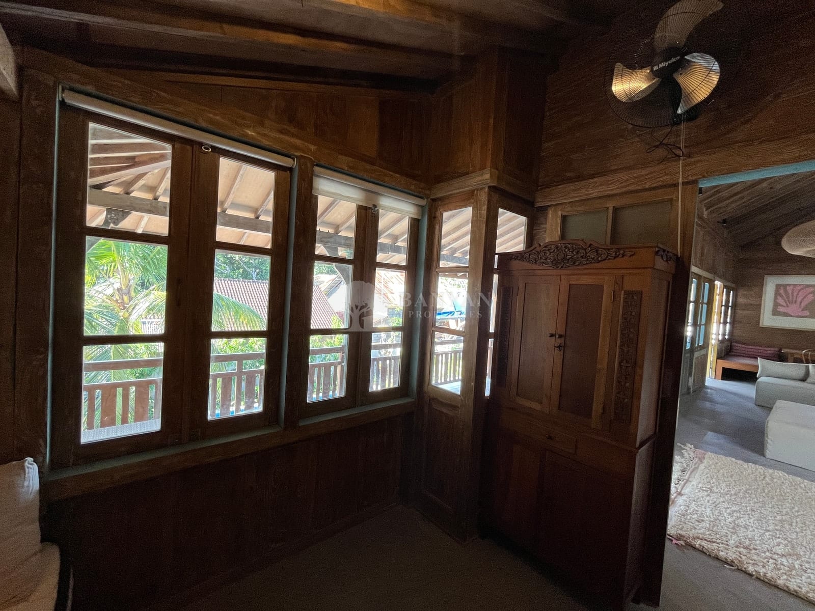 Rumah Gerbang Biru Upstairs — photo 12 of 25