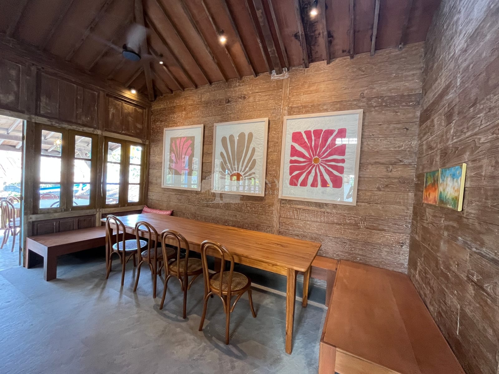 Rumah Gerbang Biru Upstairs — photo 16 of 25
