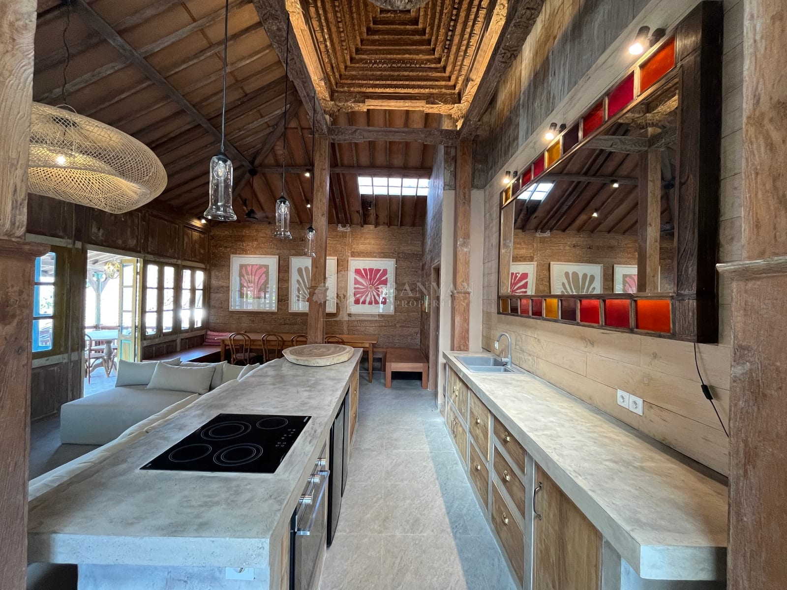 Rumah Gerbang Biru Upstairs — photo 17 of 25