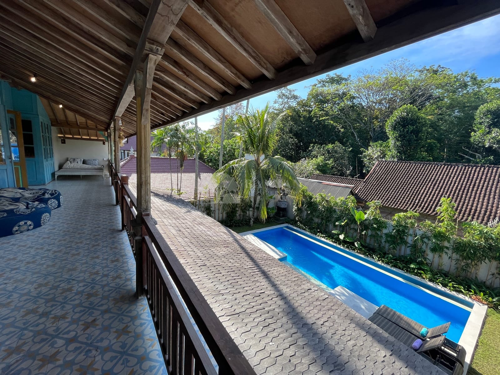 Rumah Gerbang Biru Upstairs — photo 2 of 25