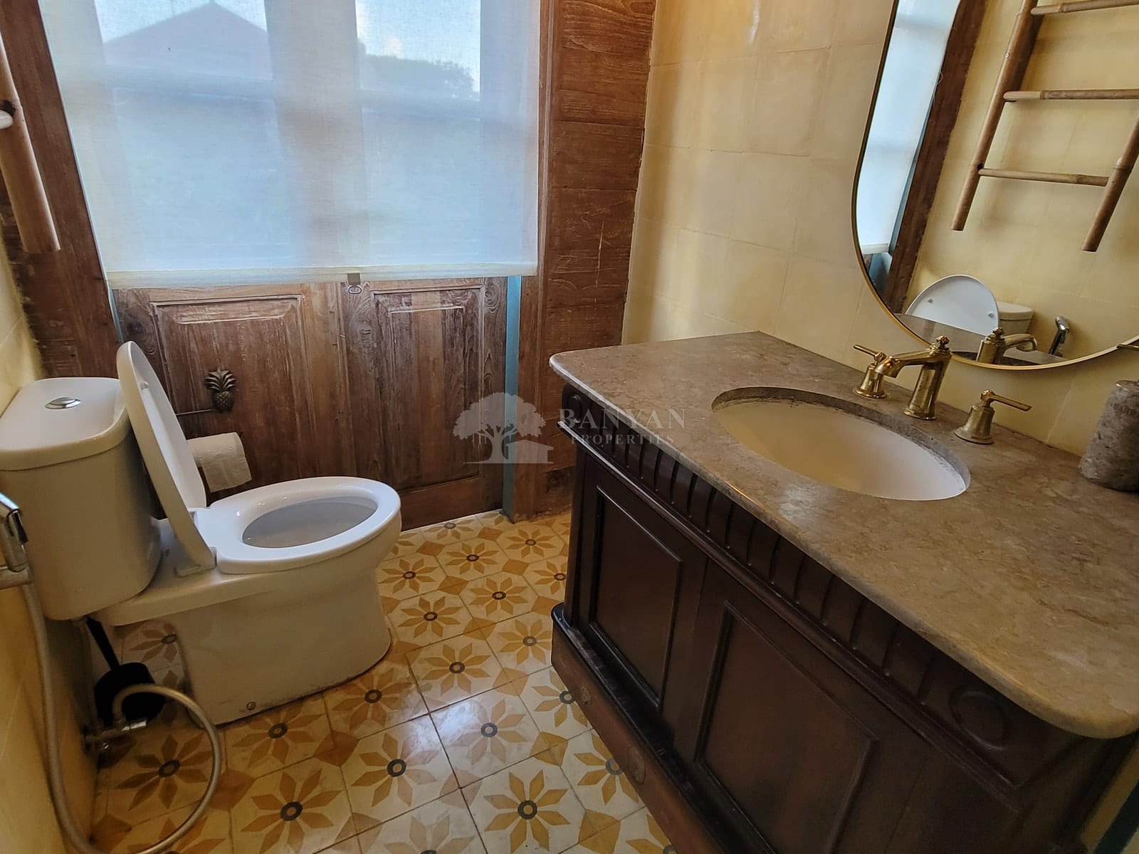 Rumah Gerbang Biru Upstairs — photo 20 of 25