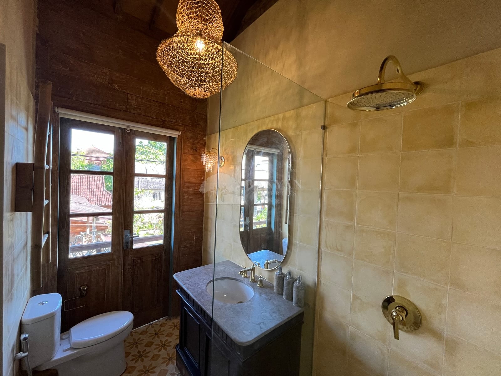 Rumah Gerbang Biru Upstairs — photo 22 of 25
