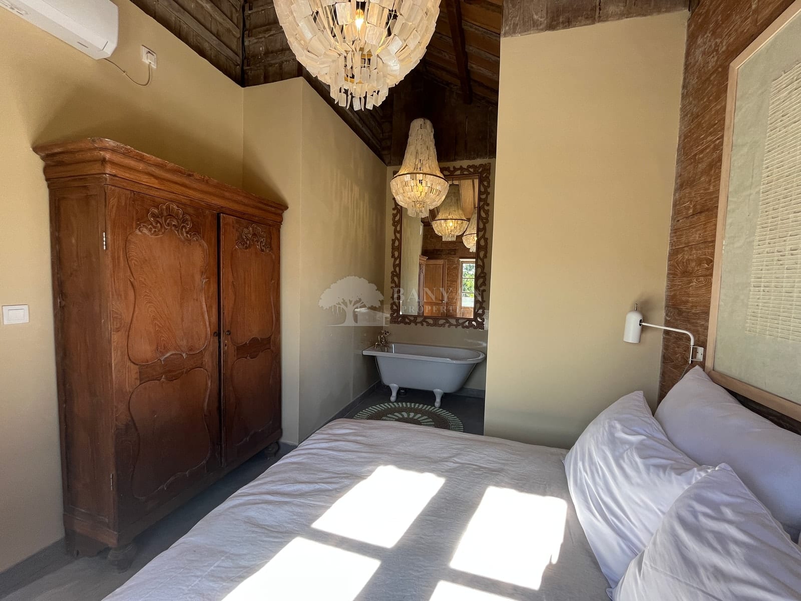 Rumah Gerbang Biru Upstairs — photo 5 of 25
