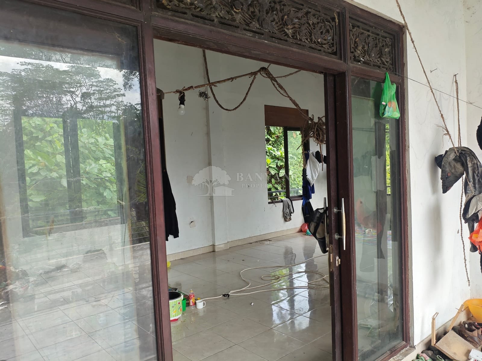 Rare 3-Storey Heritage Cottage for Sale with Jungle Views and Balinese Character — photo 10 of 18