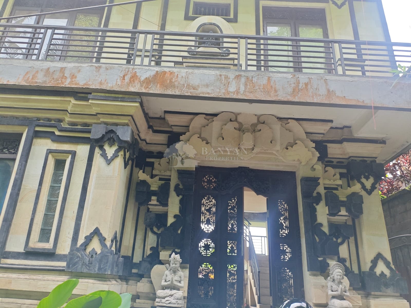 Rare 3-Storey Heritage Cottage for Sale with Jungle Views and Balinese Character — photo 15 of 18