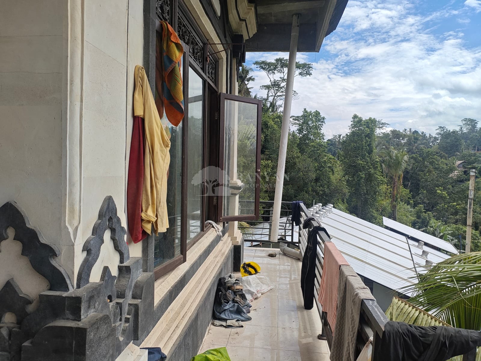 Rare 3-Storey Heritage Cottage for Sale with Jungle Views and Balinese Character — photo 9 of 18