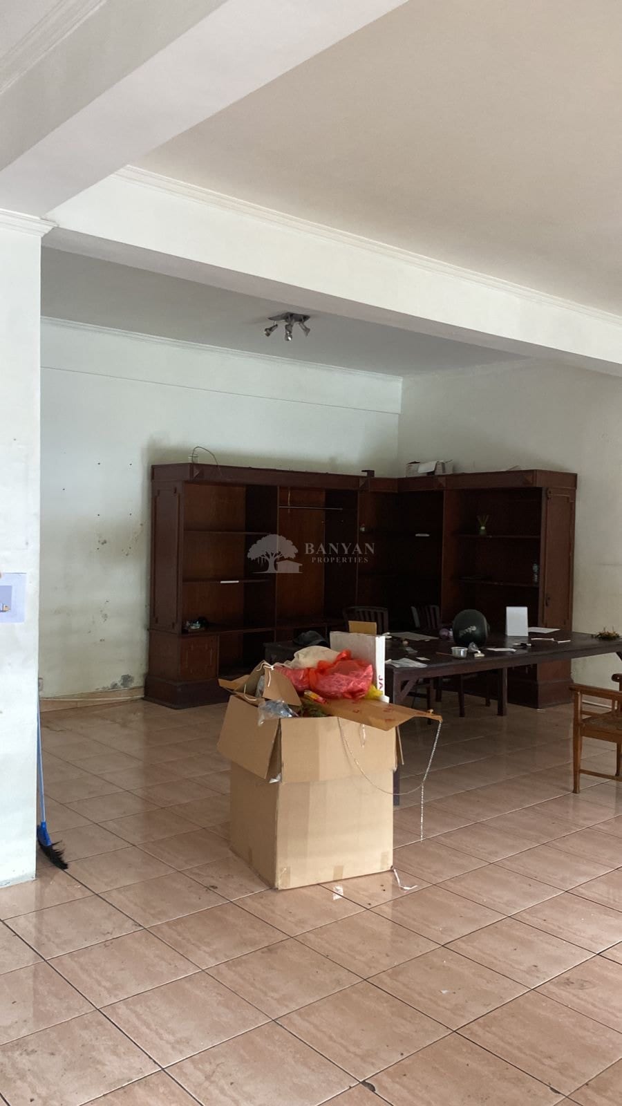 210m² Commercial Office Space in Campuhan — photo 7 of 11